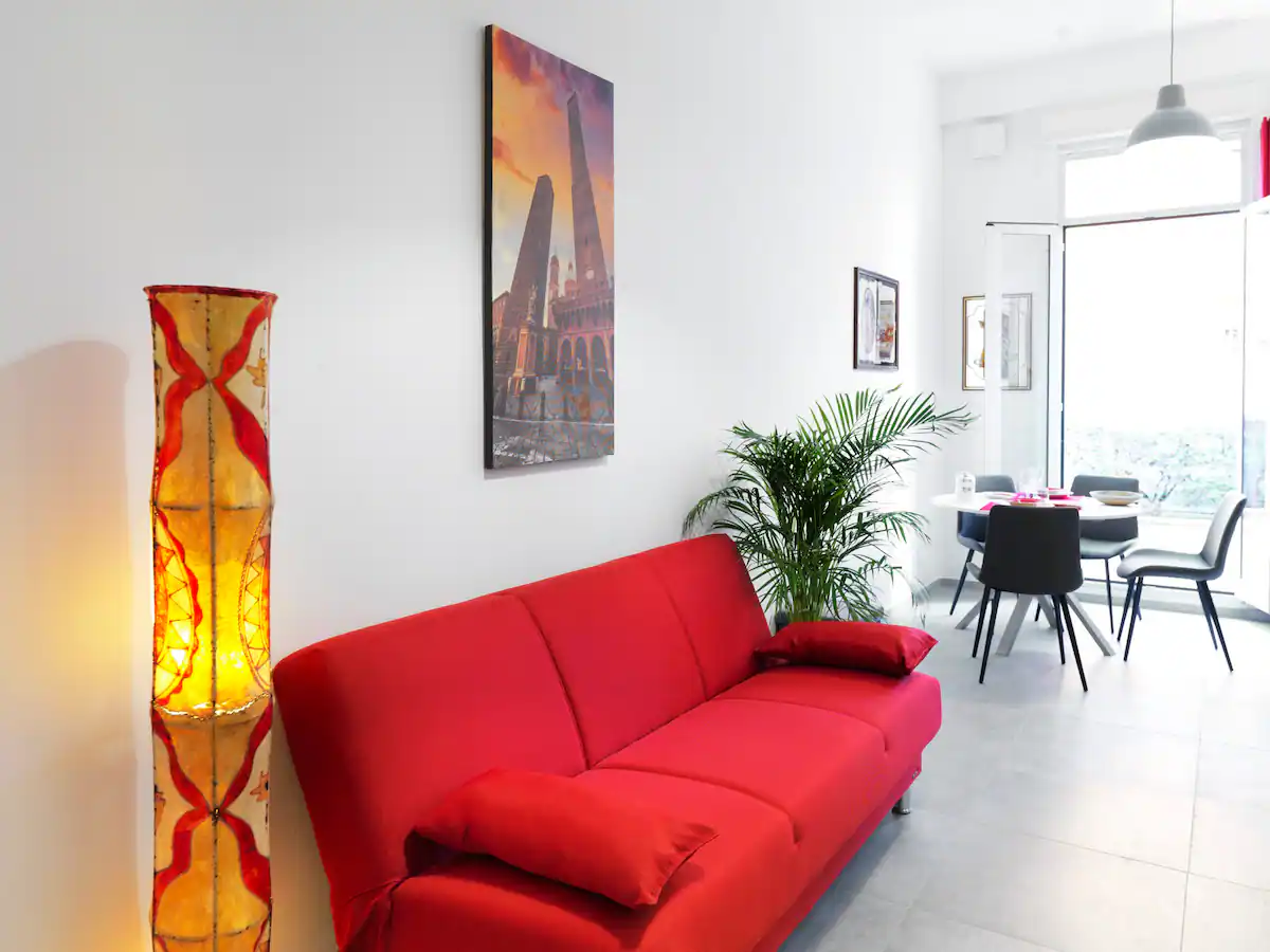 nest di cri bilocale in zona fiera - urban nest appartamenti e case vacanze a Bologna
