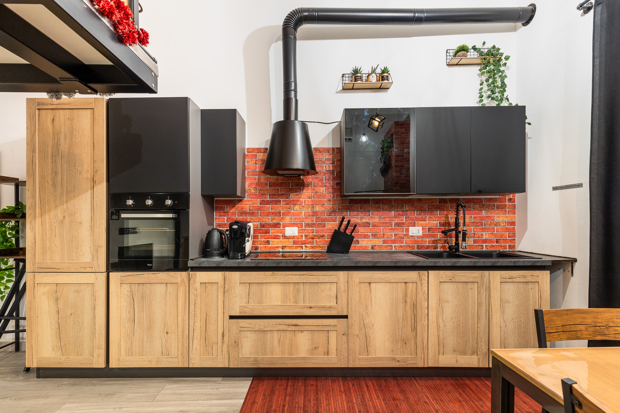 Loft urbano, Moderno appartamento in stile industrial vicino all’Ospedale Maggiore urban nest appartamenti e case vacanze a Bologna