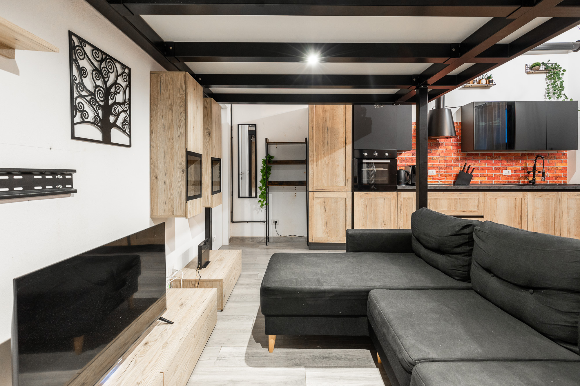 Loft urbano, Moderno appartamento in stile industrial vicino all’Ospedale Maggiore urban nest appartamenti e case vacanze a Bologna