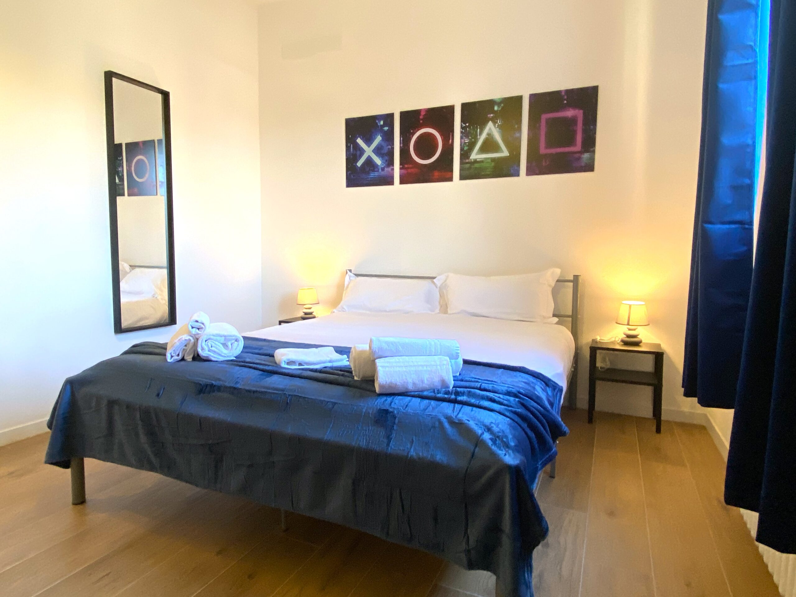 Stanza privata con bagno esterno, ideale per soggiorni brevi a Bologna. Urban Nest - appartamenti e case vacanze a Bologna