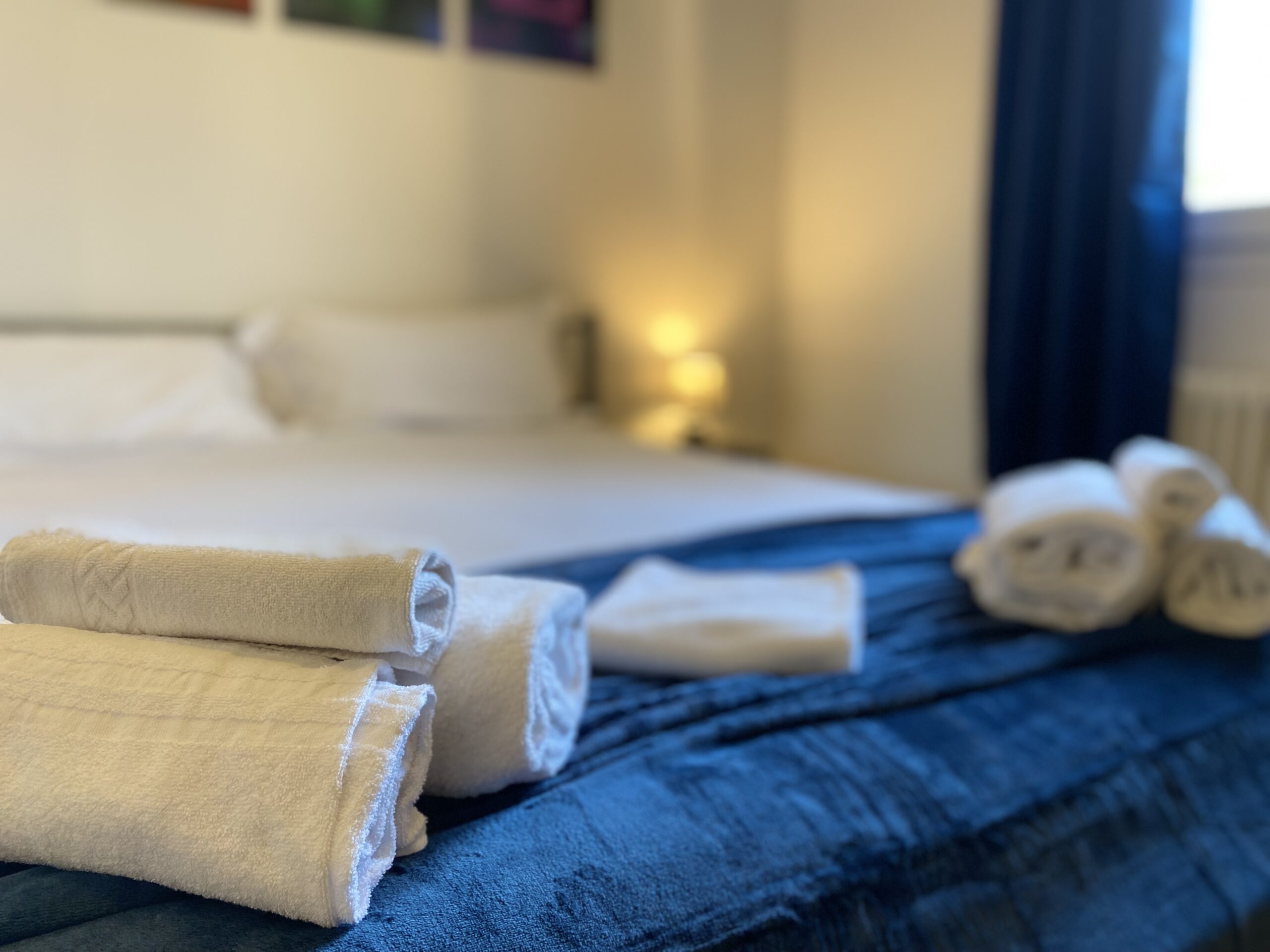 Stanza privata con bagno esterno, ideale per soggiorni brevi a Bologna. Urban Nest - appartamenti e case vacanze a Bologna
