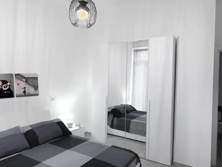 nest di cri bilocale in zona fiera - urban nest appartamenti e case vacanze a Bologna