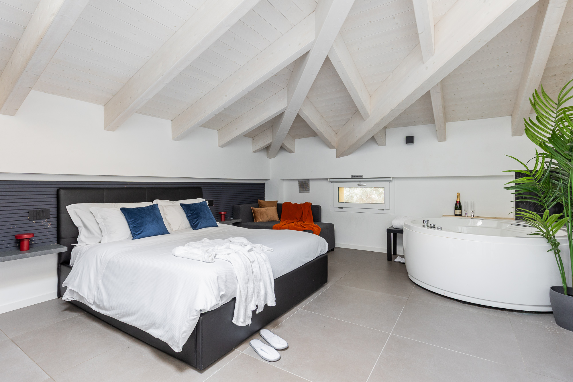 Suite 6 superior in zona ospedale Sant'Orsola - urban nest appartamenti e case vacanze a Bologna