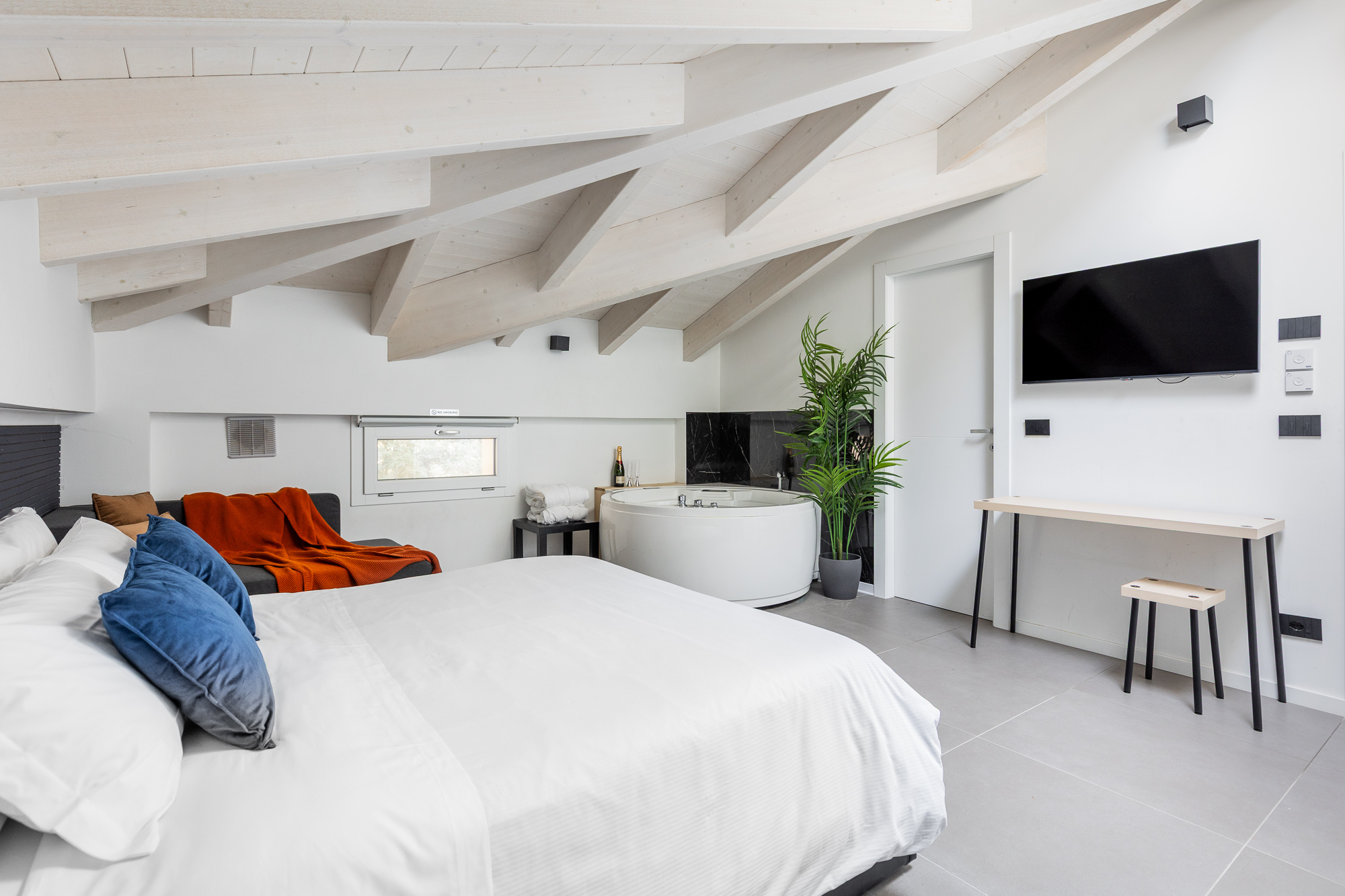 Suite 6 superior in zona ospedale Sant'Orsola - urban nest appartamenti e case vacanze a Bologna