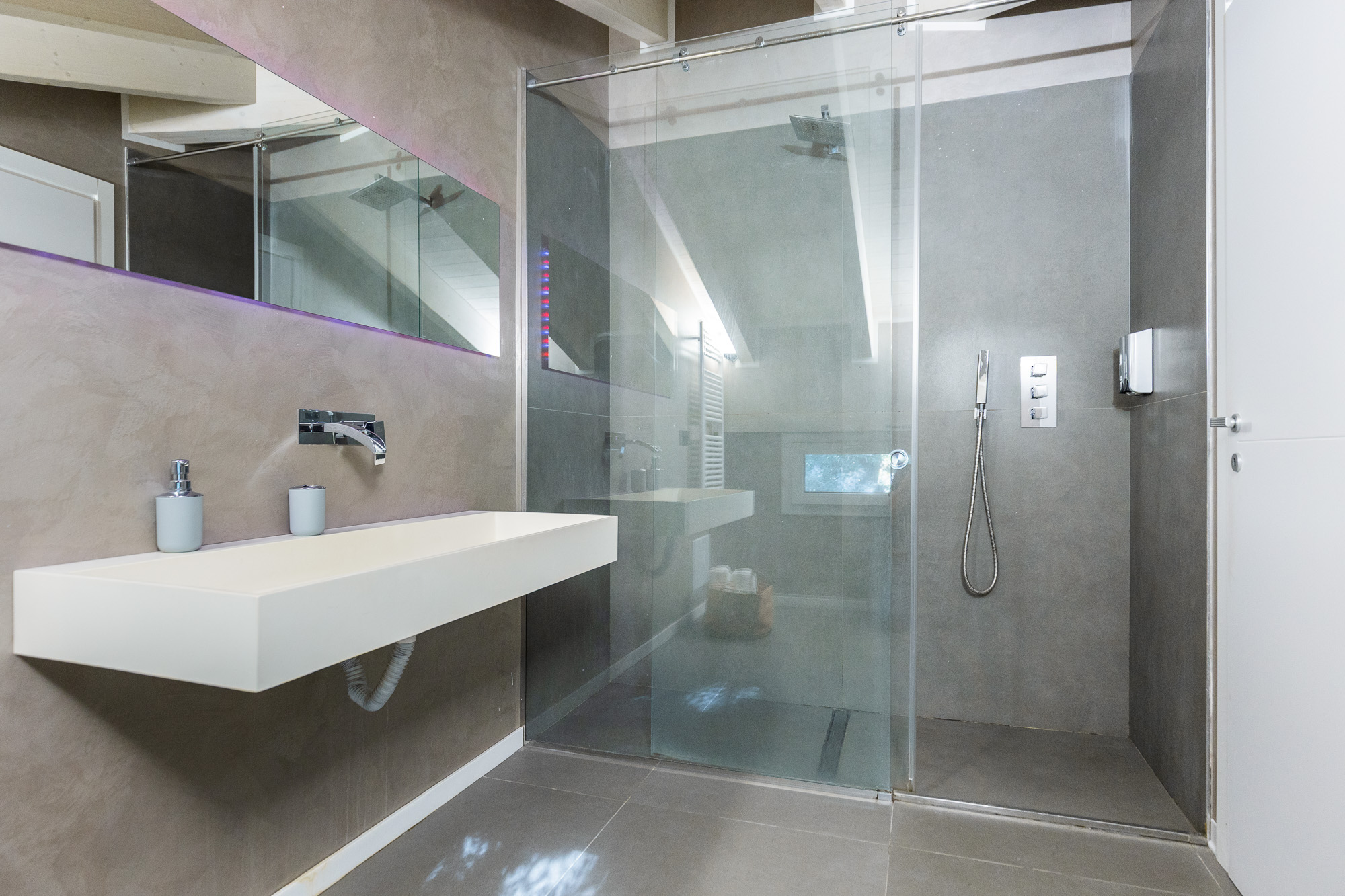 Suite 6 superior in zona ospedale Sant'Orsola - urban nest appartamenti e case vacanze a Bologna