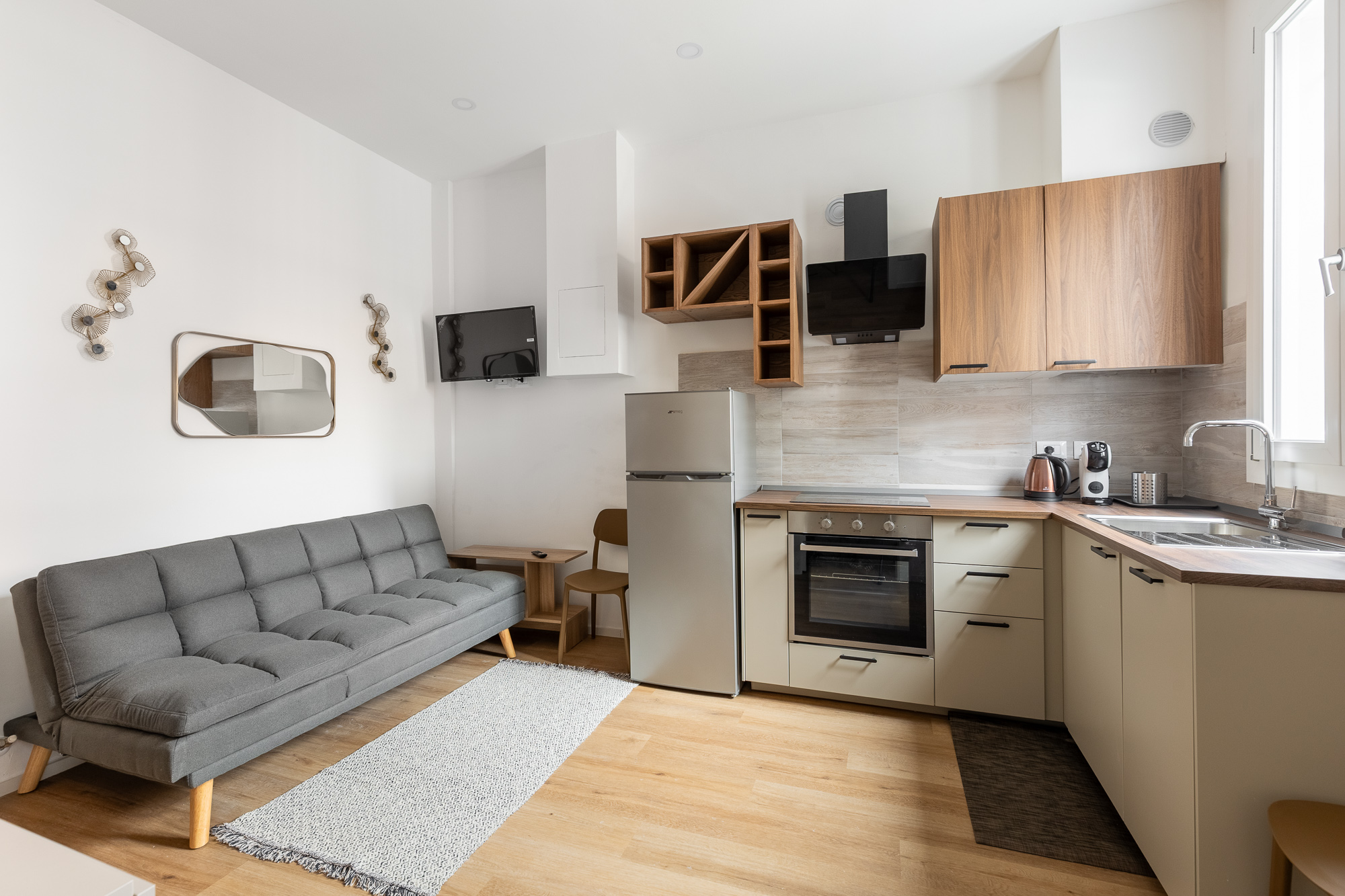 Appartamento ristrutturato zona fiera con camera matrimoniale, soggiorno con divano letto e posto auto privato urban nest - appartamenti e case vacanze a Bologna