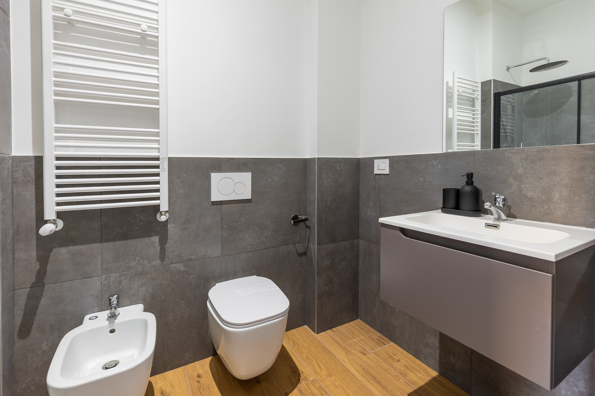 Appartamento accogliente a Bologna per 4 ospiti con camera da letto, soggiorno con divano letto e doppi servizi urban nest - appartamenti e case vacanze a Bologna