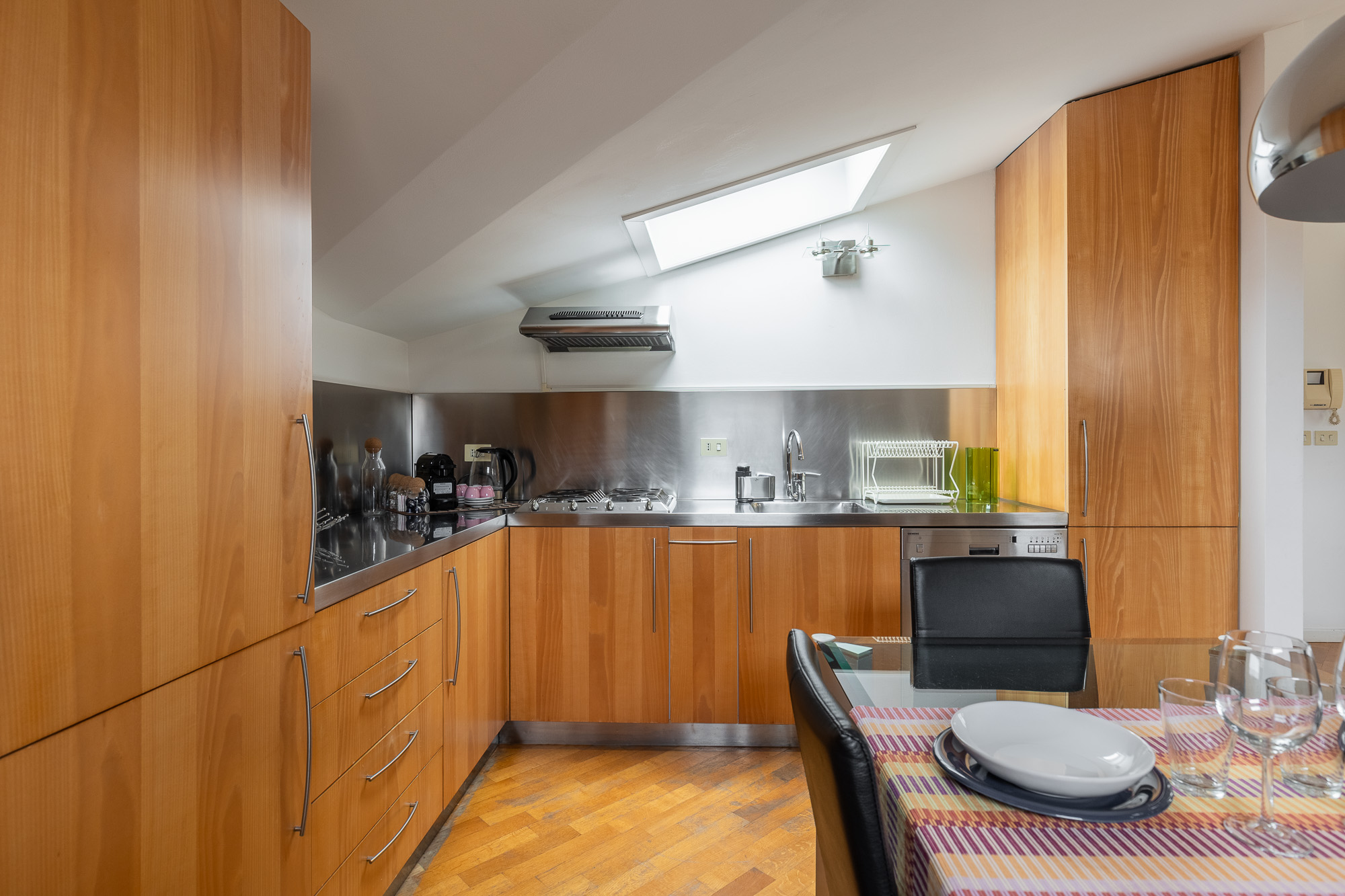 Appartamento elegante e luminoso nel centro di Bologna con camere confortevoli e ambienti moderni – Urban Nest - appartamenti e case vacanze a Bologna
